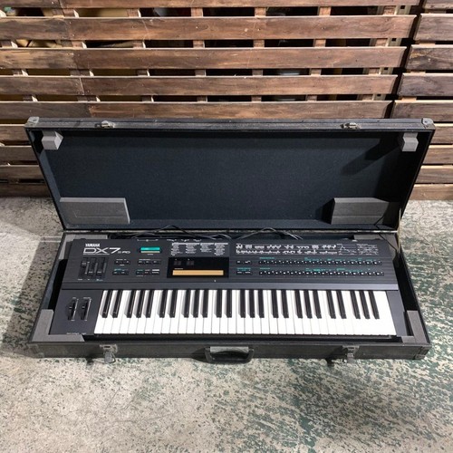 Yamaha dx7ii synthesizer - dx7ii-fd, fm
